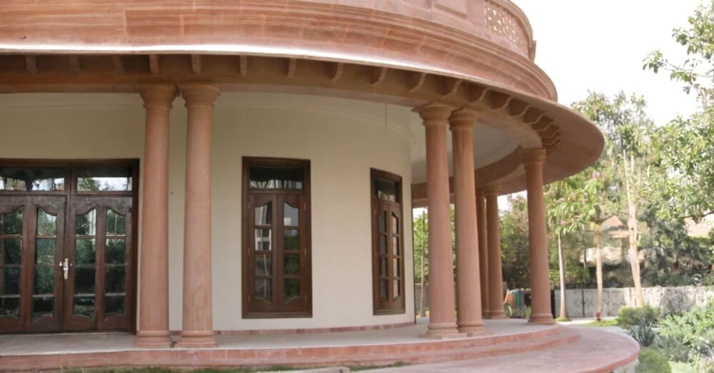 High-Efficiency Stone Architecture: Merging Timeless Materials with Innovative Design
